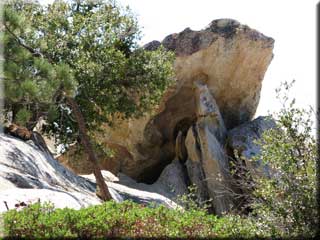 Rock formation near Mount Hillyer