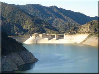San Gabriel Canyon Dam